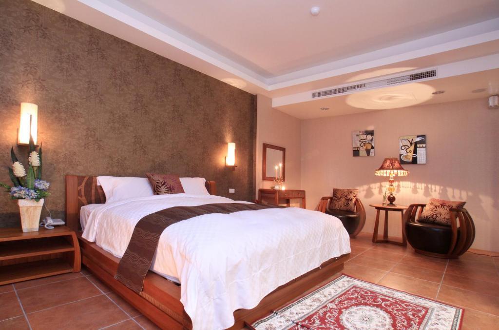 Spring Fountain Hotel Джиаоси Стая снимка