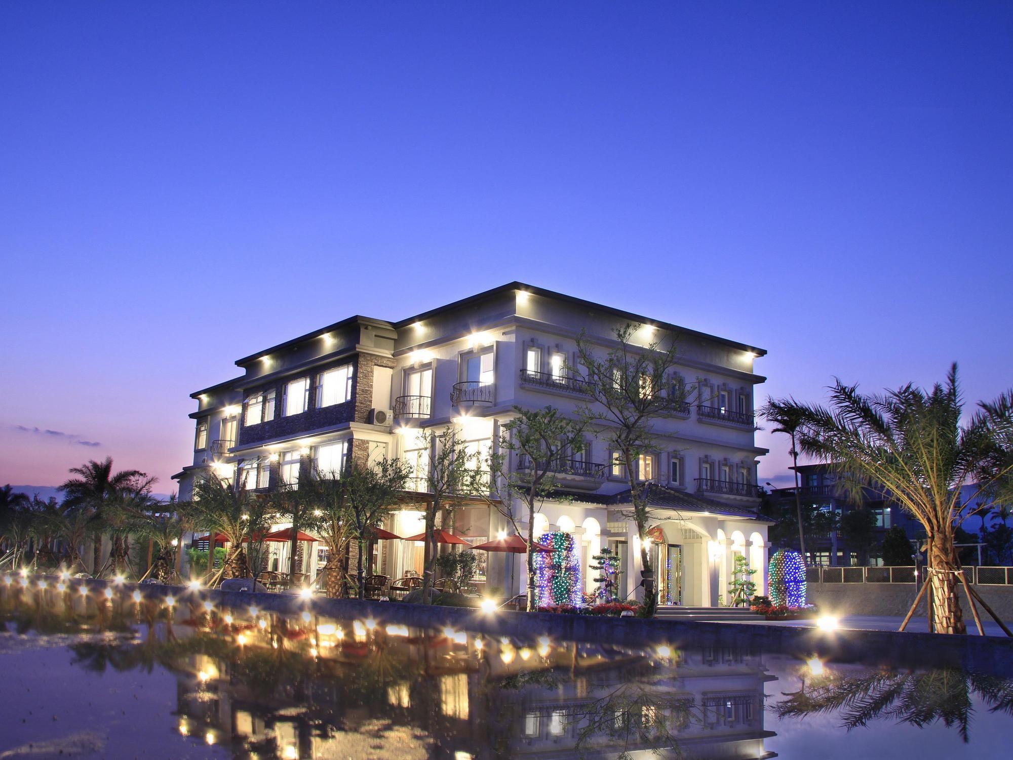 Spring Fountain Hotel Джиаоси Екстериор снимка