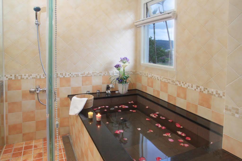 Spring Fountain Hotel Джиаоси Екстериор снимка